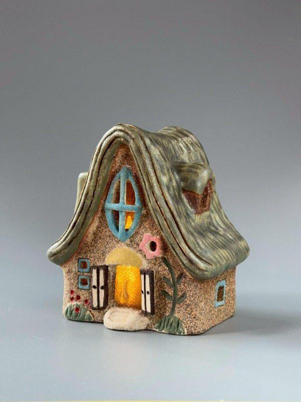 🌲 森林裡的奇幻燈屋｜附燈